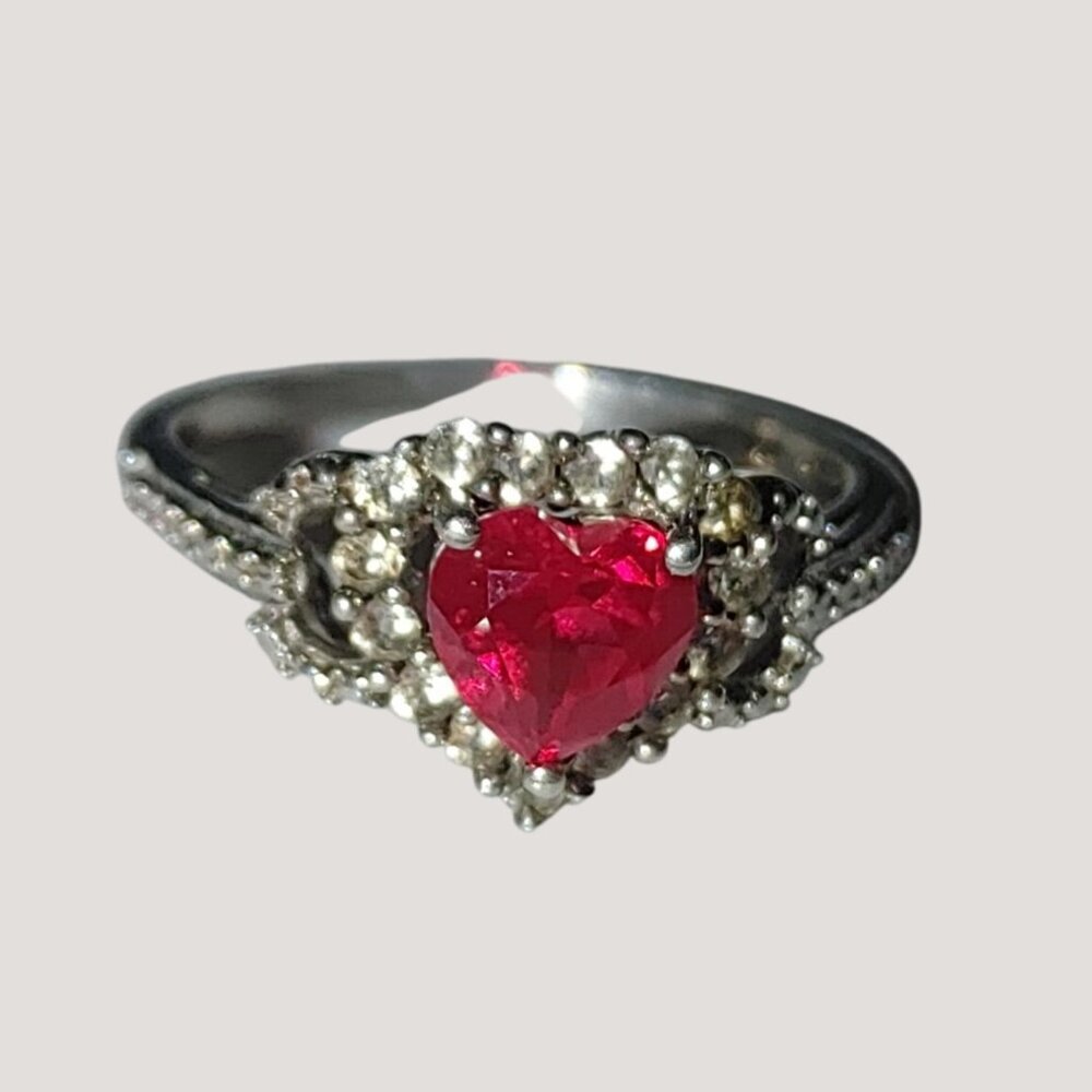 Ring 925 Heart Shaped Love 6mm Red Topaz Stone Sterling Silver Intricate Design